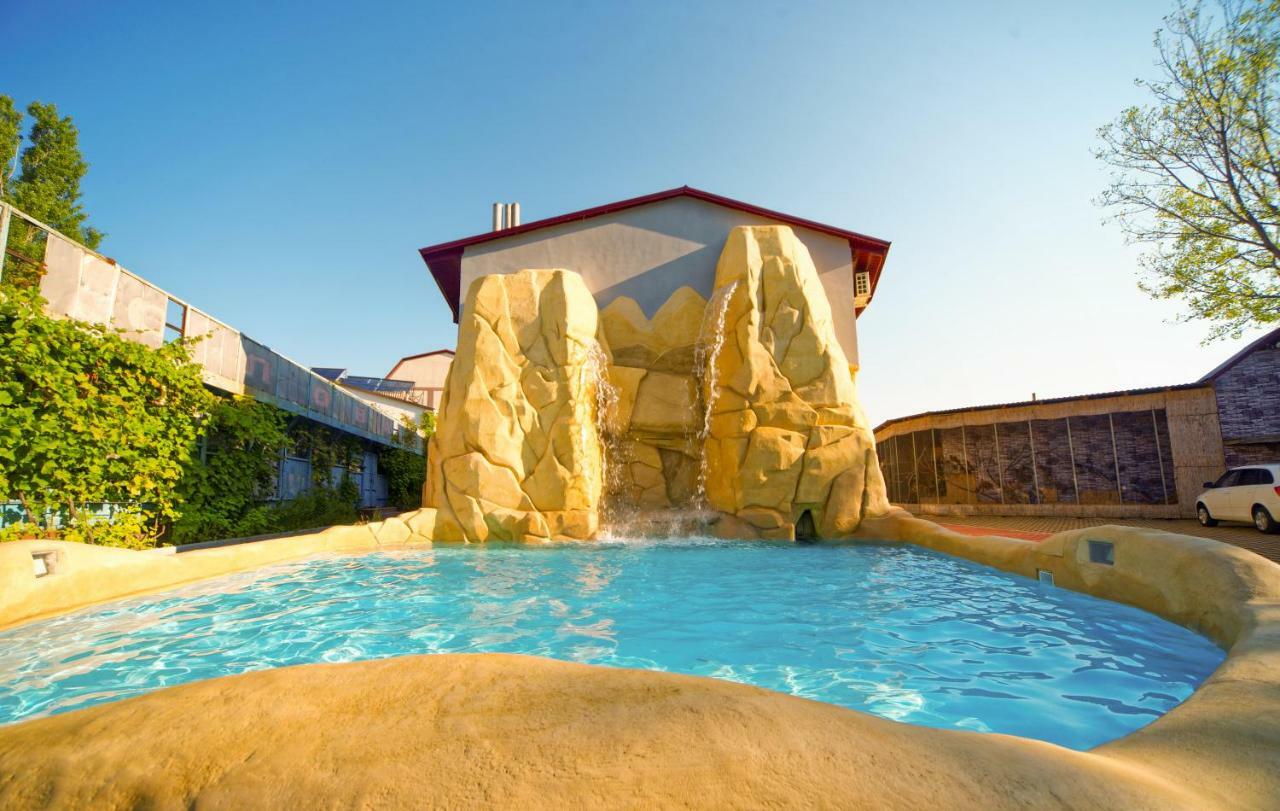 Hawaii Hotel Затока Екстериор снимка
